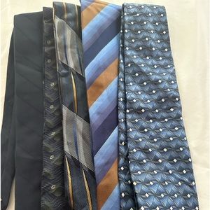Necktie lot